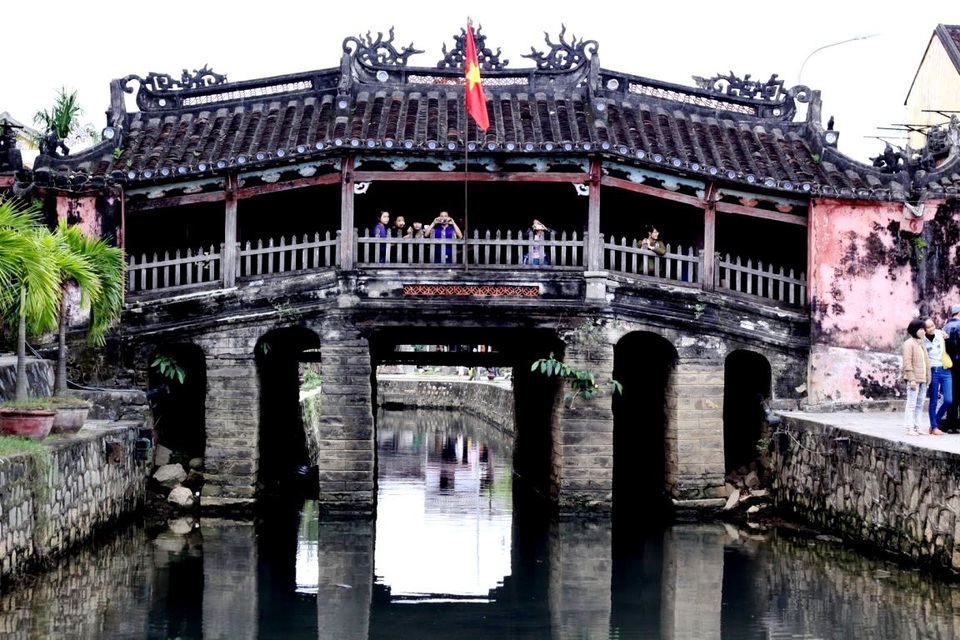 Quảng Nam - Nhật Bản: Tình hữu nghị 15 năm bền chặt, sắt son - 2 Tổ chức JICA Nhật Bản đã và đang hỗ trợ Hội An trong Dự án cải thiện môi trường nước sạch khu vực Chùa Cầu
