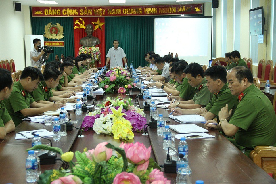 Tìm thấy giày, tất của nghi phạm sát hại hai vợ chồng ở Hưng Yên - 1 Thượng tướng Lê Quý Vương - Thứ trưởng Bộ Công an chỉ đạo Ban chuyên án truy tìm hung thủ vụ án (Ảnh: Hải Yến).