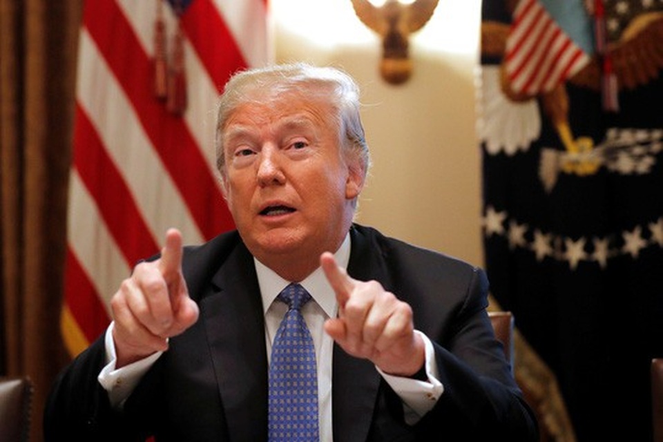 Cuộc chiến pháp lý của ông Trump đến hồi gay cấn - 1
Tổng thống Mỹ Donald Trump tại một cuộc họp ở Nhà Trắng hôm 1-8. Ảnh: REUTERS