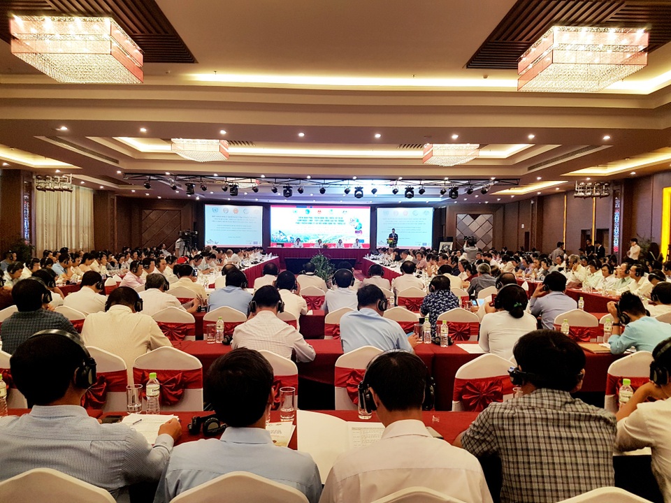Phát triển sâm Ngọc Linh thành cây xóa đói giảm nghèo cho đồng bào dân tộc thiểu số - 2 Gần 400 đại biểu dự Diễn đàn phát triển Dân tộc thiểu số ngày 20/8 tại TP Tam Kỳ