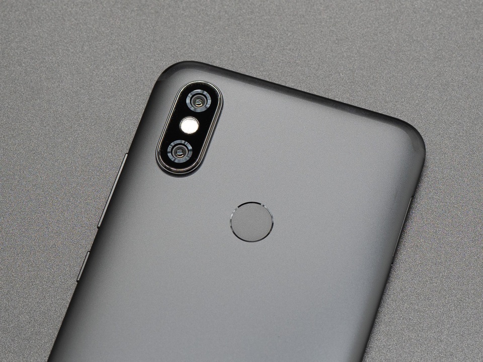 Đánh giá Xiaomi Mi A2: quái vật hiệu năng và camera trong phân khúc tầm trung - 5 Đánh giá Xiaomi Mi A2: quái vật hiệu năng và camera trong phân khúc tầm trung - 5