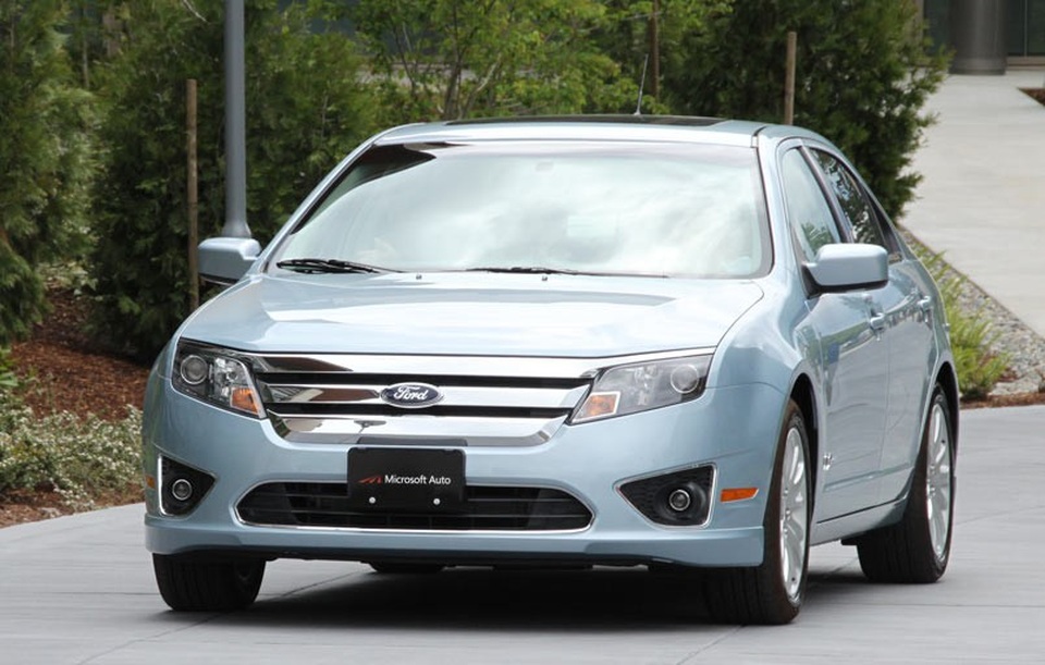 Những chiếc xe "xoàng xĩnh" đến khó tin của người nổi tiếng - 7