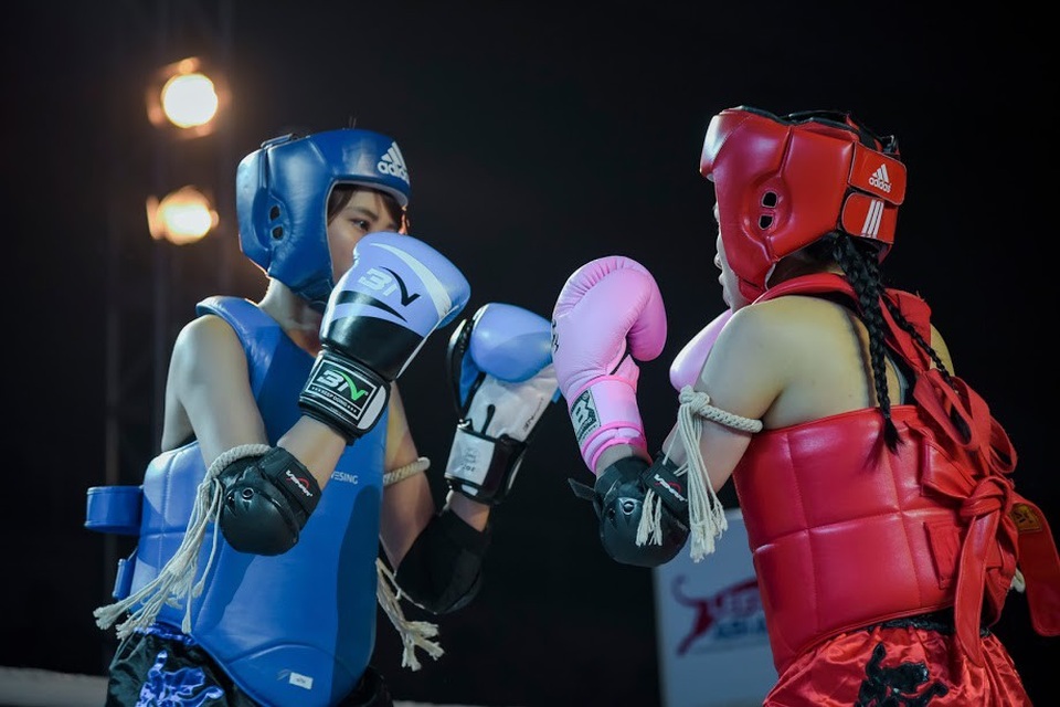Yaya Trương Nhi khiến người xem nghẹt thở khi đấu Muay Thai với Kim Nhung - 2 Yaya Trương Nhi khiến người xem nghẹt thở khi đấu Muay Thai với Kim Nhung - 2