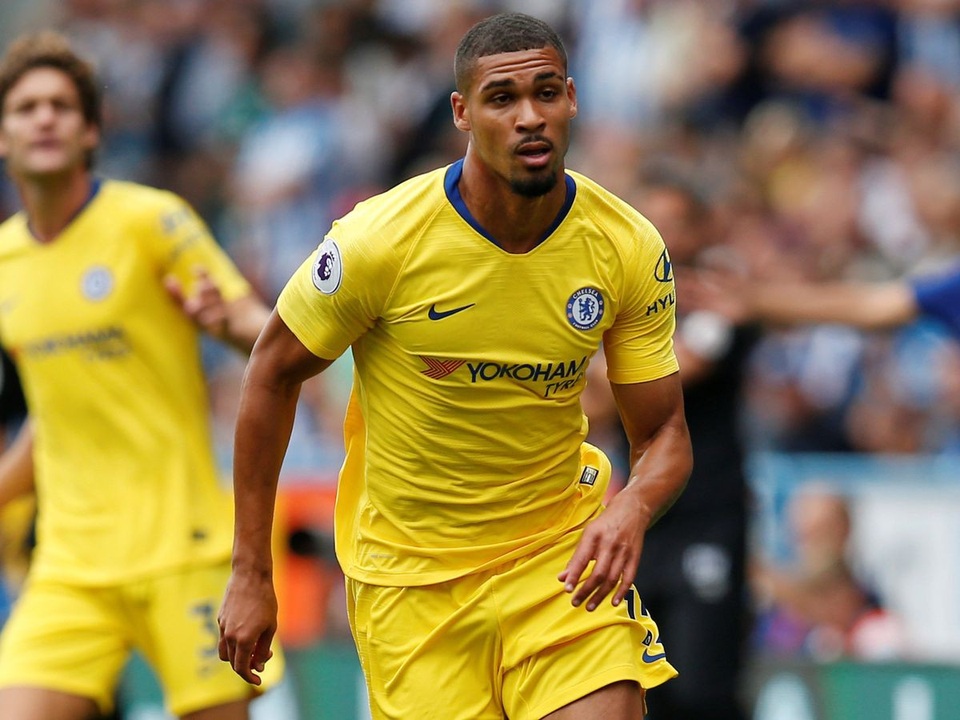 
Chelsea giữ chân Ruben Loftus-Cheek
