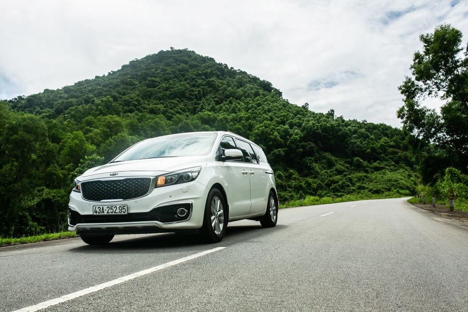 Thưởng ngoạn vịnh Chân Mây cùng Kia Sedona - 5 Thưởng ngoạn vịnh Chân Mây cùng Kia Sedona - 5