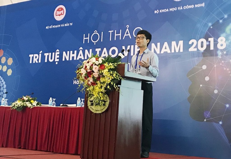 Kỹ sư gốc Việt làm việc tại Google: "Việt Nam có tiềm năng, nhưng ..." - 4 TS. Lê Viết Quốc phát biểu, giao lưu tại buổi hội thảo AI Việt Nam 2018”