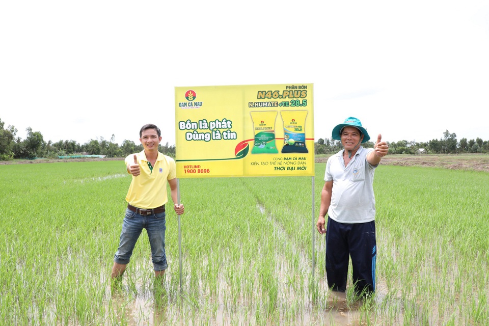 Đạm Cà Mau triển khai chương trình trải nghiệm giải pháp canh tác “đột phá” tại ĐBSCL - 3 Bộ sản phẩm chất lượng cao của Đạm Cà Mau đã đến tay bà con nông dân ĐBSCL