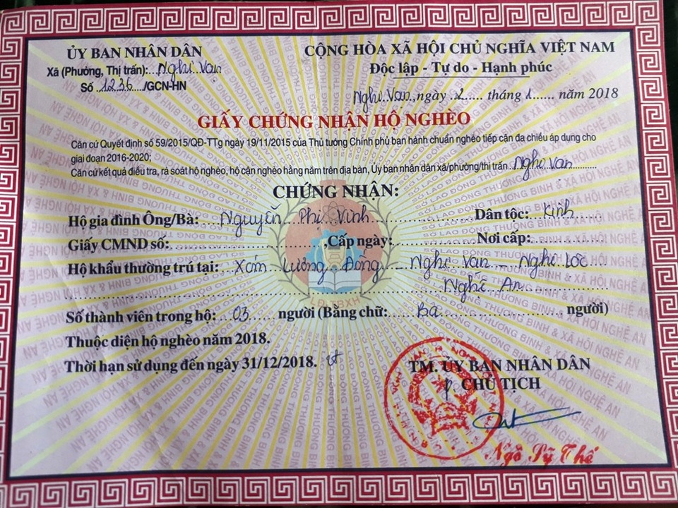 "Em không có bố rồi, xin hãy cứu mẹ em với !" - 9 Gần 10 năm liền gia đình chị Vinh đều thuộc diện hộ nghèo đặc biệt khó khăn của xã Nghi Vạn.