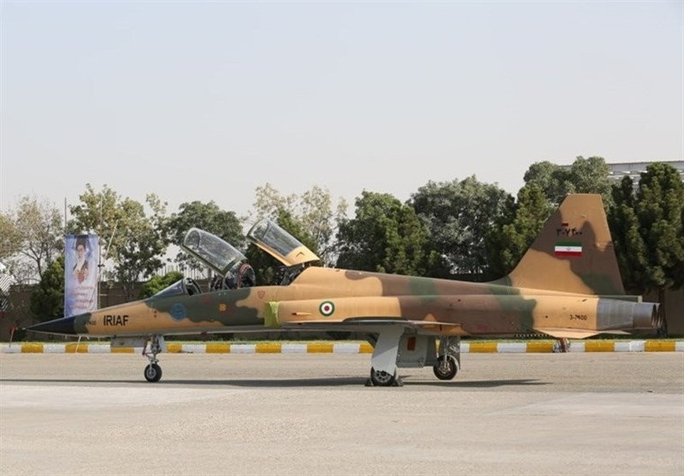 Iran chế tạo 2 phiên bản của máy bay chiến đấu Kowsar (Ảnh: Reuters)