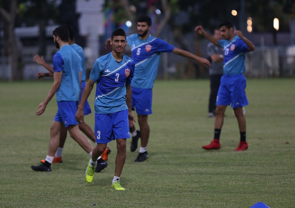 Choáng với thể hình to cao của Olympic Bahrain - 3
Hầu hết các cầu thủ Bahrain có thể hình rất to cao