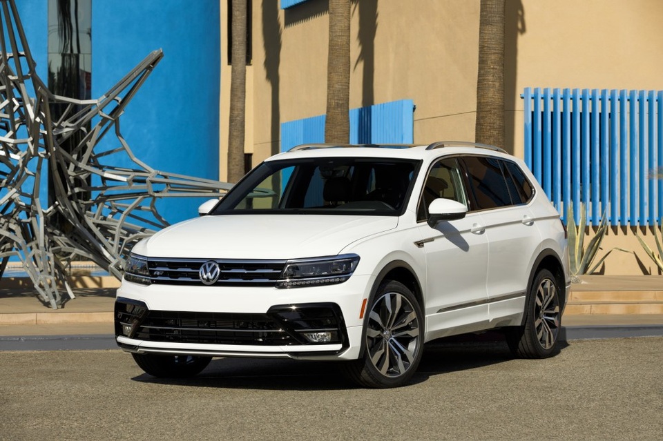 Triệu hồi xe Volkswagen Tiguan trên toàn thế giới - 1
Mẫu Volkswagen Tiguan R-Line phiên bản 2018