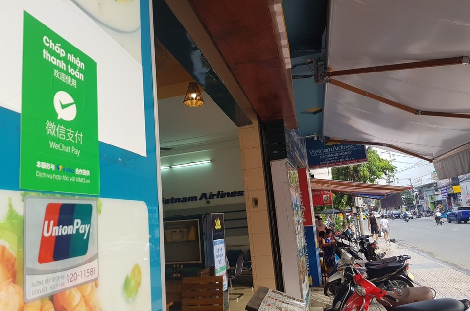 Hàng loạt cửa hàng công khai thanh toán qua Wechat Pay với khách Trung Quốc - 6 Hàng loạt cửa hàng công khai thanh toán qua Wechat Pay với khách Trung Quốc - 6