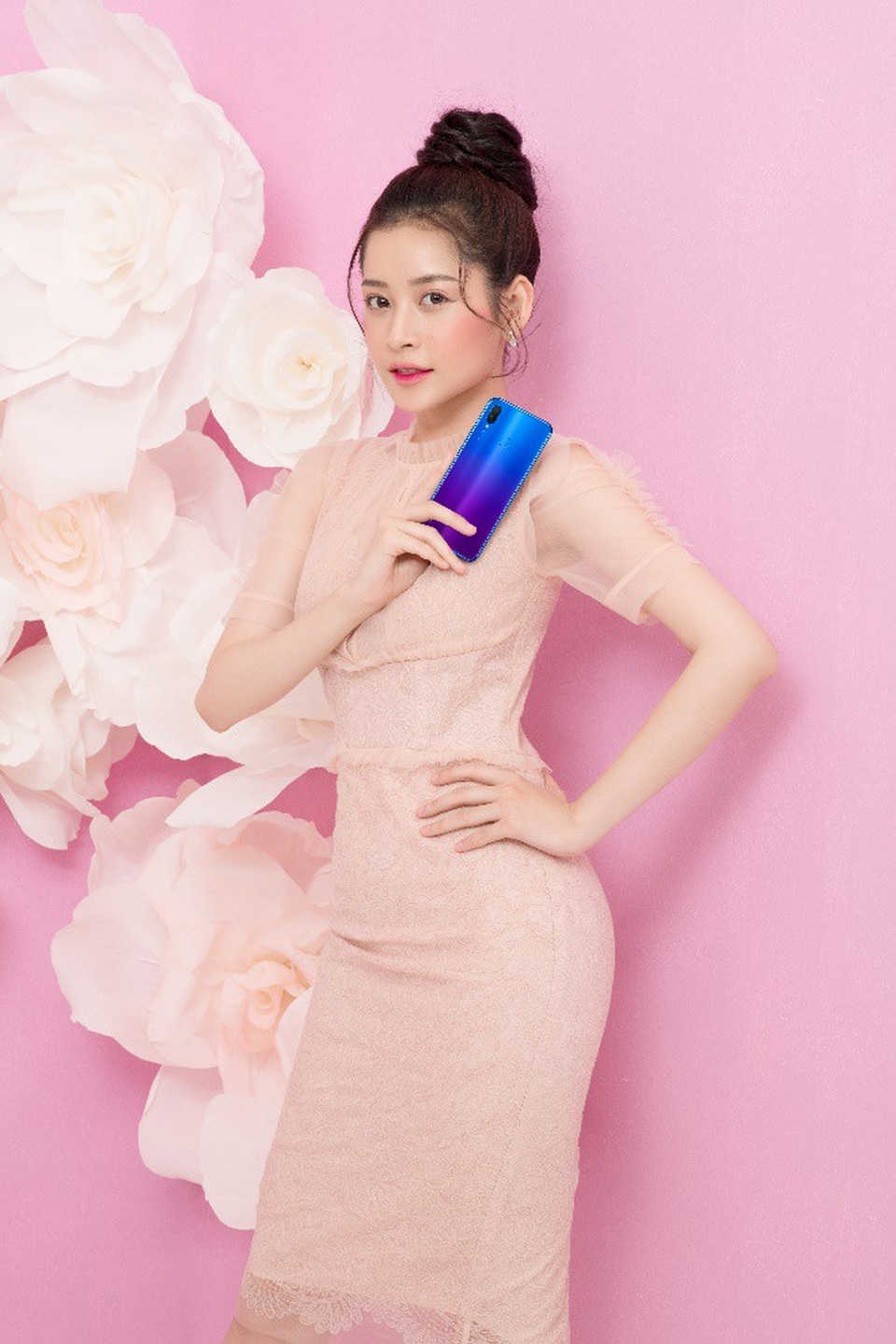 Chi Pu xinh đẹp “không góc chết” trong vai trò đại sứ Huawei Nova 3i - 2 Từ ảnh chụp tại studio…