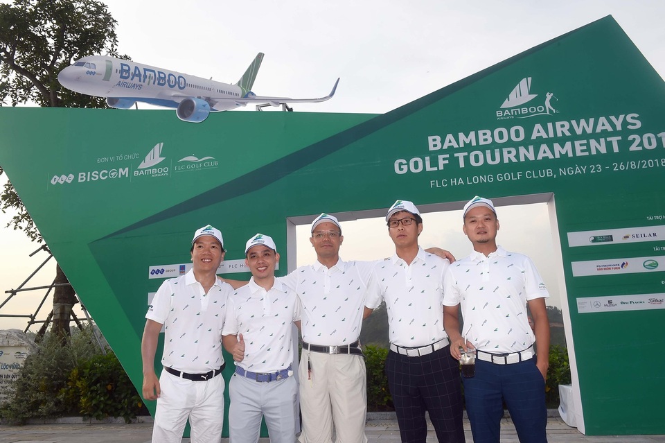 Khởi tranh giải  Bamboo Airways Golf Tournament 2018 - 6 Khởi tranh giải  Bamboo Airways Golf Tournament 2018 - 6