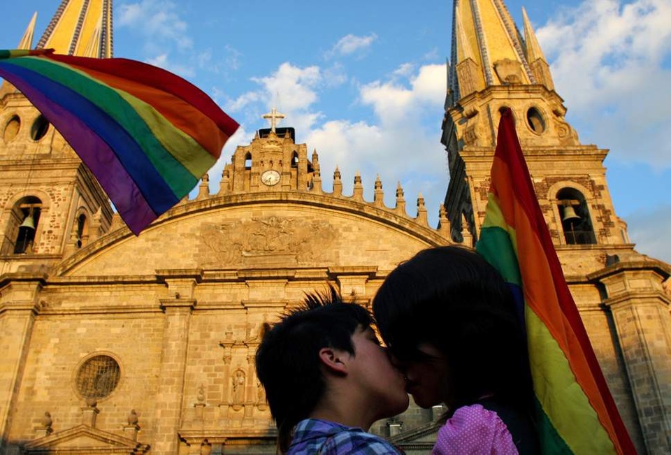 Một thành phố ở Mexico gây tranh cãi khi cho phép sex nơi công cộng - 1 Thành phố Guadalajara, Mexico vừa thông qua luật cho phép được quan hệ tình dục nơi công cộng, miễn không để người khác khiếu nại