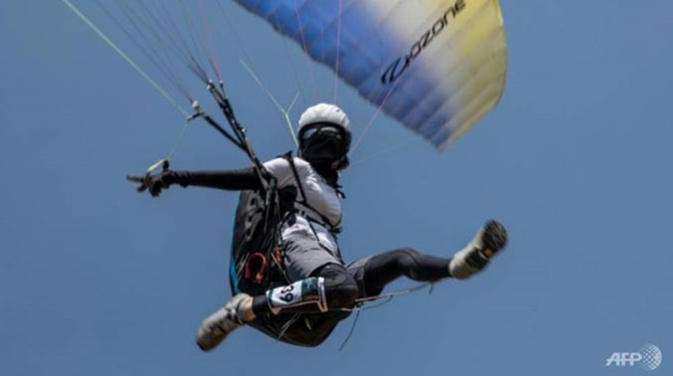 
Hai VĐV đã dính chấn thương khi thi đấu ở môn dù lượn
