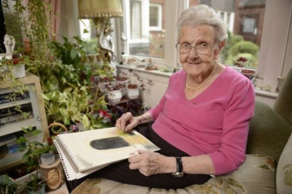 
Margaret đã chứng minh thị lực kém không có nghĩa là bạn phải ngừng sáng tạo
