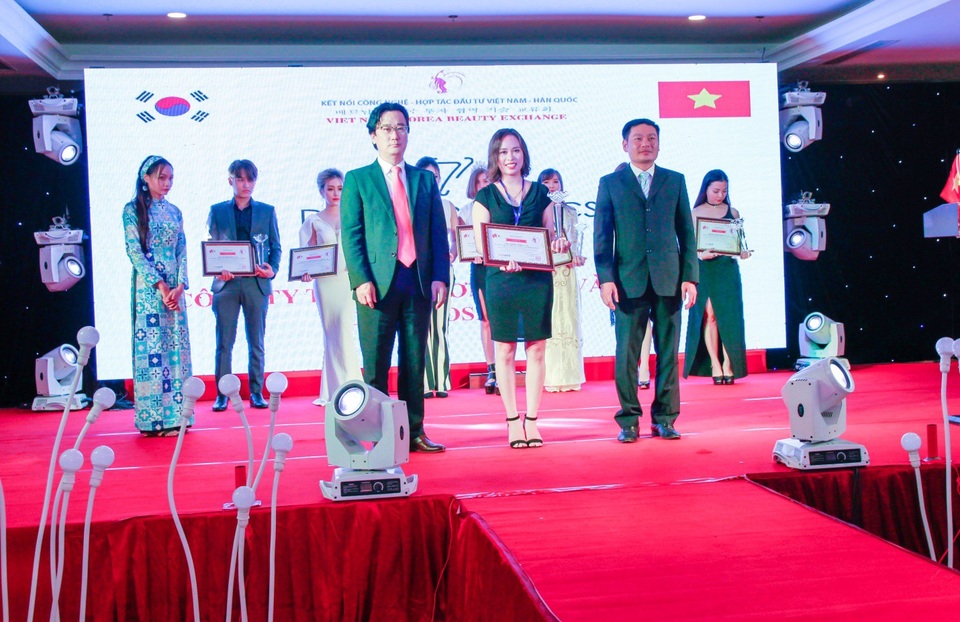 Bước chuyển mình “ngoạn mục” của thương hiệu 7Days Cosmetics - 4 Bước chuyển mình “ngoạn mục” của thương hiệu 7Days Cosmetics - 4