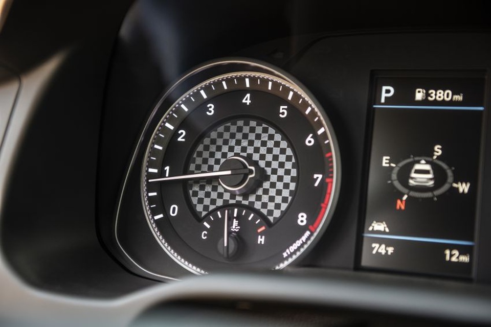 Hyundai nâng cấp Elantra, thêm nhiều trang bị - 14 Hyundai nâng cấp Elantra, thêm nhiều trang bị - 14
