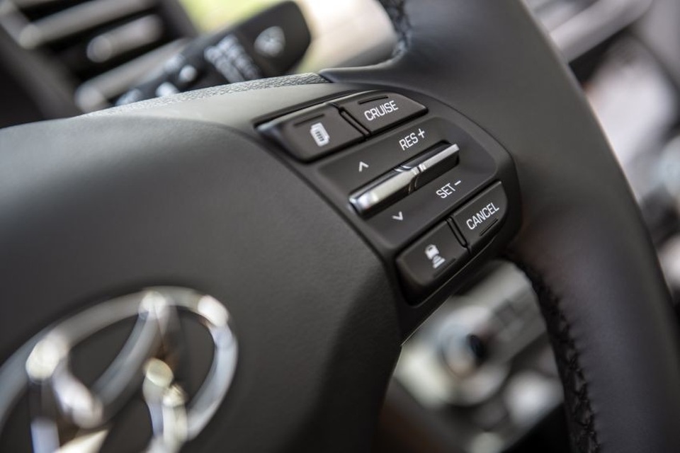 Hyundai nâng cấp Elantra, thêm nhiều trang bị - 12 Hyundai nâng cấp Elantra, thêm nhiều trang bị - 12