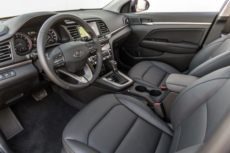 Hyundai nâng cấp Elantra, thêm nhiều trang bị - 11 Hyundai nâng cấp Elantra, thêm nhiều trang bị - 11