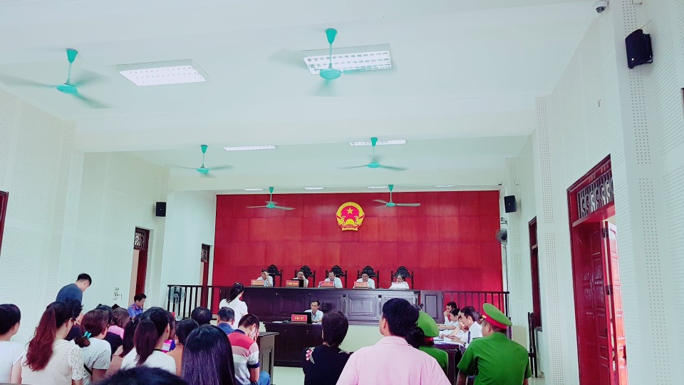 Nữ nhân viên ngân hàng lừa đảo chiếm đoạt hơn 200 tỉ đồng - 1 Bị cáo lợi dụng là nhân viên ngân hàng VIB lừa đảo chiếm đoạt của 52 người với số tiền lên tới hơn 212 tỉ đồng