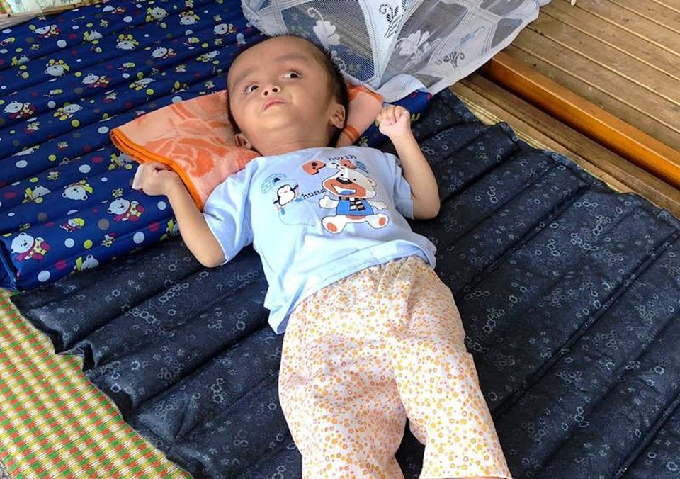 Bé Mai Chi sẽ tiếp tục được đưa lên Bệnh viện Nhi Trung ương thăm khám lại