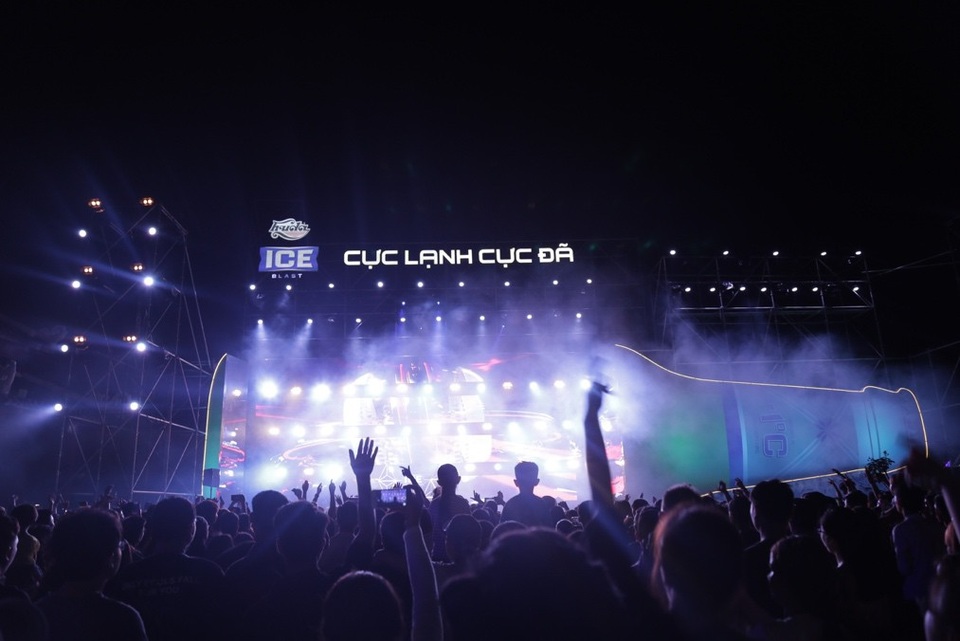 Khi miền Trung vươn mình ra biển lớn - 2 Sự kiện ra mắt sản phẩm Huda Ice Blast tại Lễ hội Bia Quốc tế trong khuôn khổ Festival Huế 2018 thu hút sự có mặt của hàng ngàn người dân và du khách
