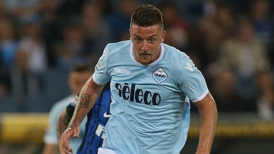 Nhật ký chuyển nhượng ngày 24/8: MU mời Conte thế chỗ Mourinho? - 3
Milinkovic Savic sẽ ở lại Lazio