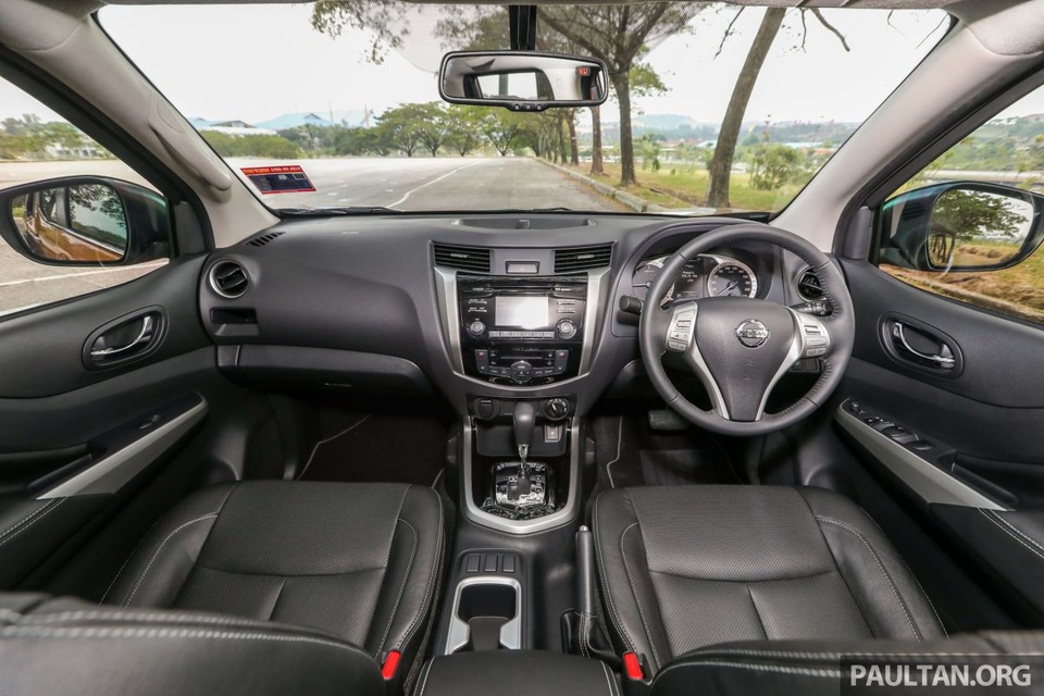 Nissan Navara thêm phiên bản cao cấp VL Plus, chốt giá 29.300 USD - 14 Nissan Navara thêm phiên bản cao cấp VL Plus, chốt giá 29.300 USD - 14