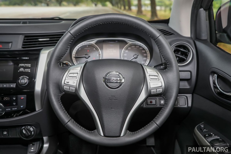 Nissan Navara thêm phiên bản cao cấp VL Plus, chốt giá 29.300 USD - 15 Nissan Navara thêm phiên bản cao cấp VL Plus, chốt giá 29.300 USD - 15