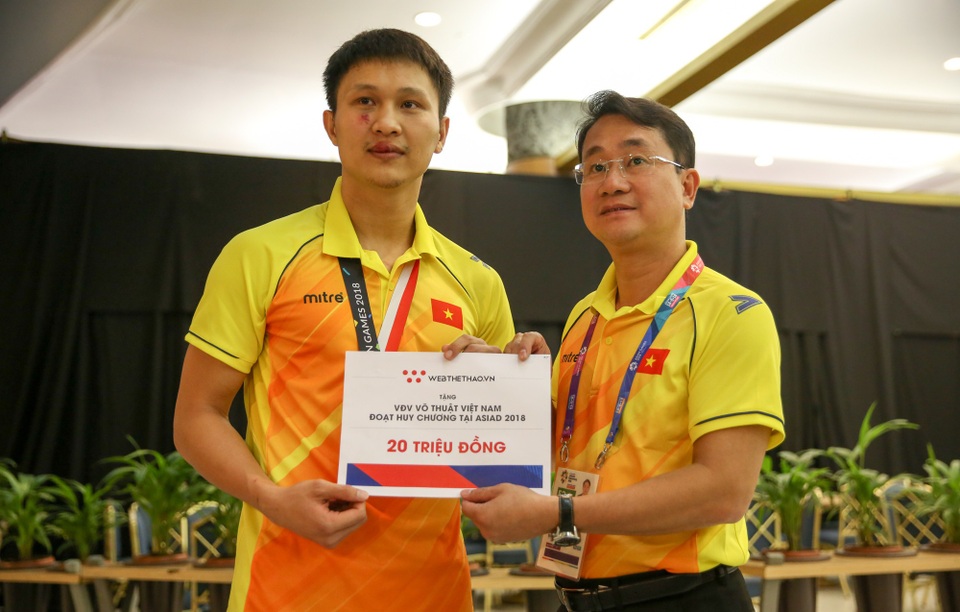Nguyễn Minh Phụng và các võ sĩ Việt Nam giành HC Asiad 2018 nhận thưởng nóng - 1 Chiếc HCB không đến dễ dàng với Nguyễn Minh Phụng.