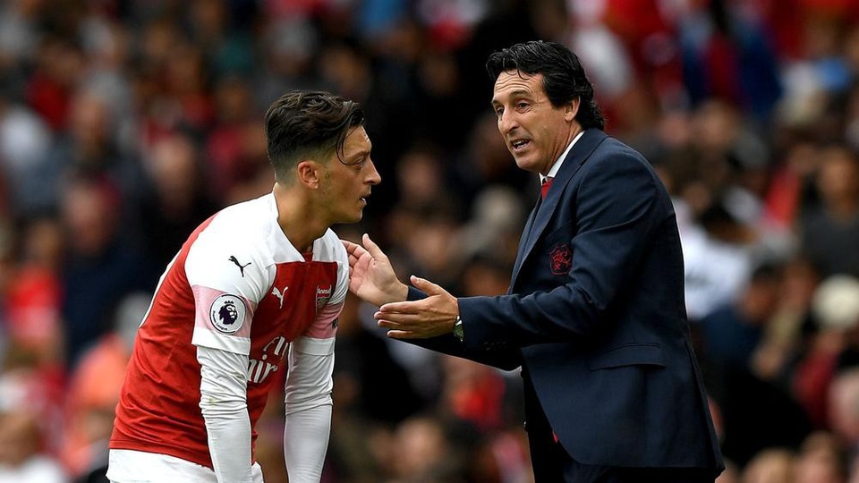 Arsenal không thể trông cậy ở Mesut Ozil - 2 Liệu HLV Unai Emery có thành công khi dẫn dắt tài năng Mesut Ozil?