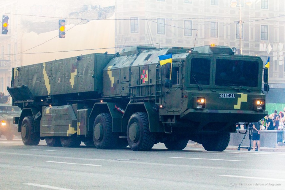 Ukraine phô diễn dàn khí tài tại lễ duyệt binh lớn nhất trong lịch sử - 14 Hệ thống tên lửa chiến thuật Sapsan / Grim-2 (Ảnh: Defense Blog)