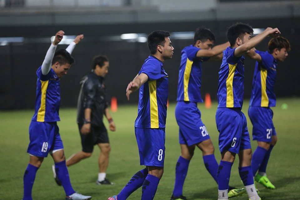 Olympic Việt Nam tập kín, Bùi Tiến Dũng luyện bắt penalty - 10 Olympic Việt Nam tập kín, Bùi Tiến Dũng luyện bắt penalty - 10
