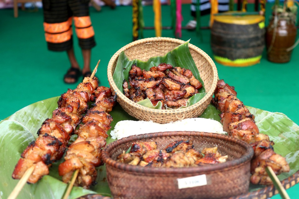 Một số món ăn của đồng bào các dân tộc miền Trung được giới thiệu đến du khách