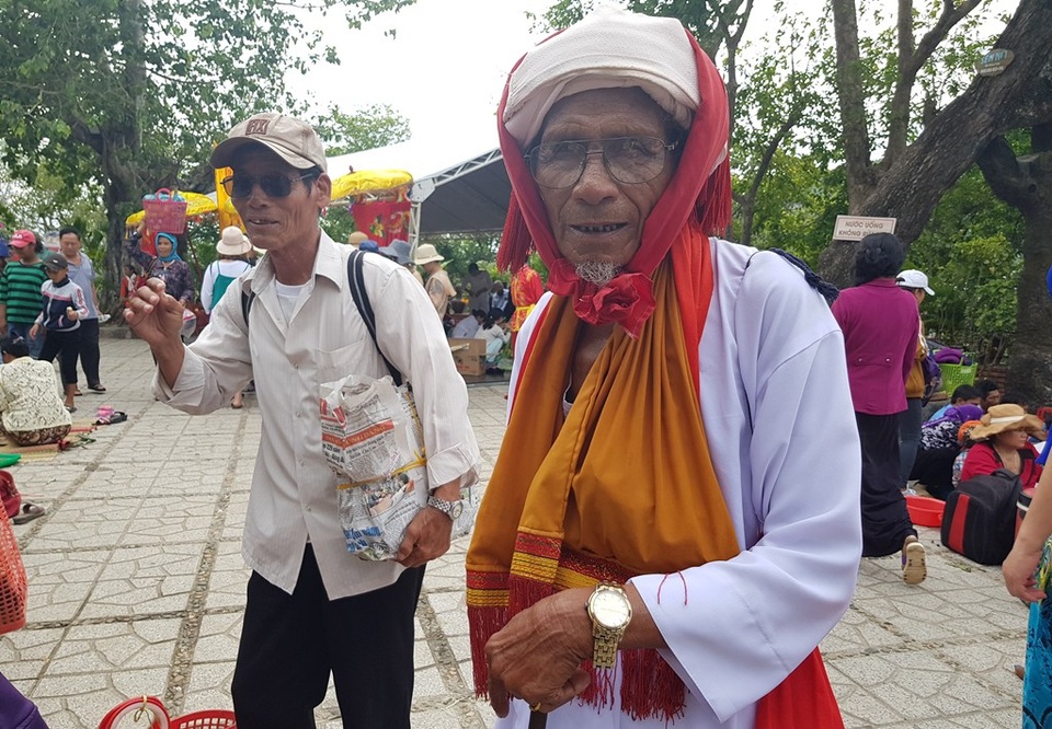 Vẻ đẹp đồng bào Chăm qua lễ hội bên cửa sông Cái Nha Trang - 5 Vẻ đẹp đồng bào Chăm qua lễ hội bên cửa sông Cái Nha Trang - 5