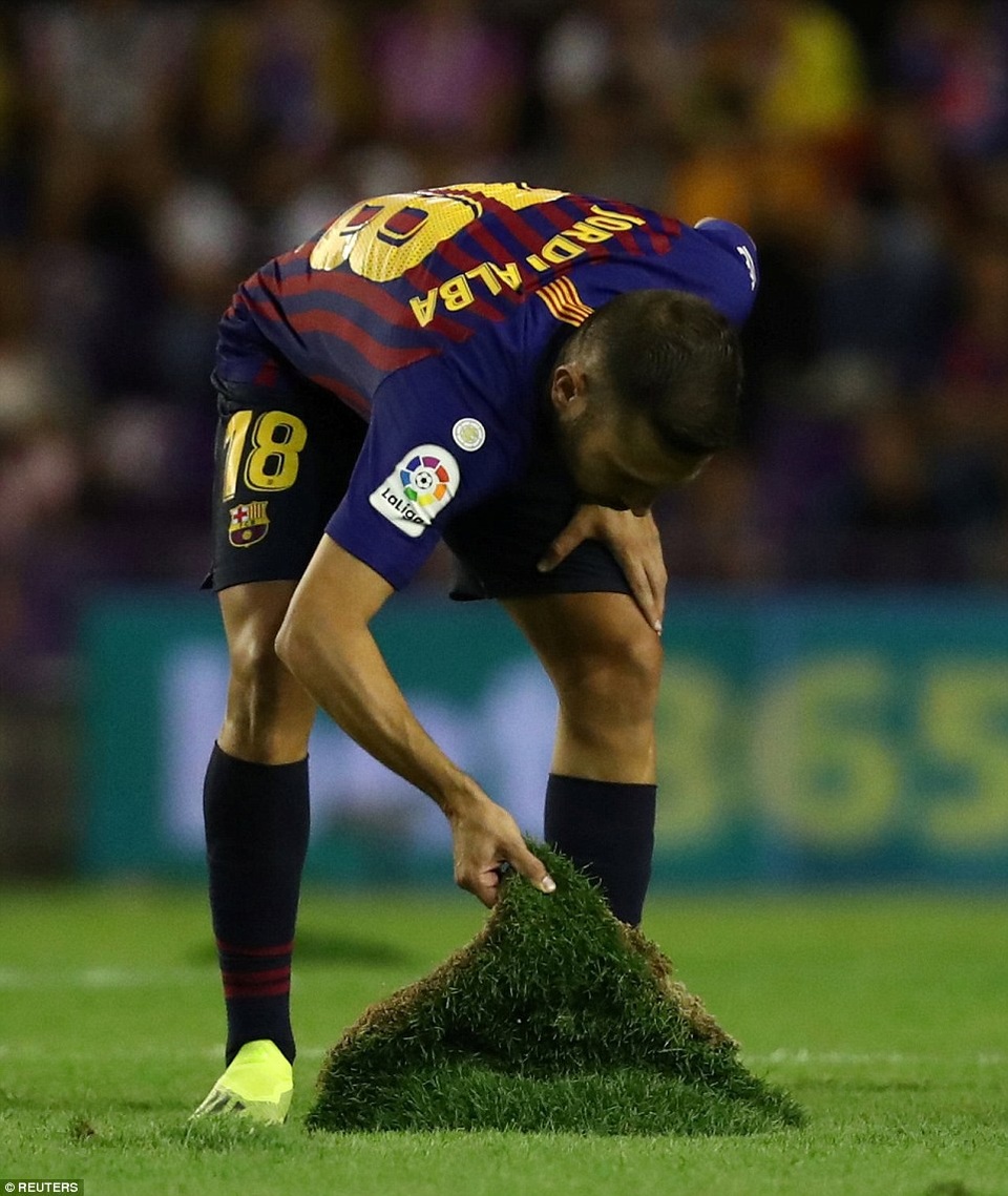 Messi nhạt nhòa, Barcelona vẫn giành trọn 3 điểm trước Valladolid - 7 Messi nhạt nhòa, Barcelona vẫn giành trọn 3 điểm trước Valladolid - 7