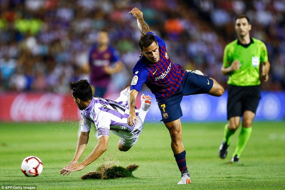 Messi nhạt nhòa, Barcelona vẫn giành trọn 3 điểm trước Valladolid - 2
Coutinho và đồng đội đã có thế trận áp đảo trước Valladolid
