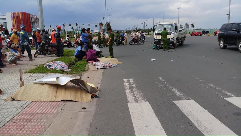 
Hai người tử vong sau cú va chạm với xe tại xảy ra trong Khu Công nghệ cao Quận 9.
