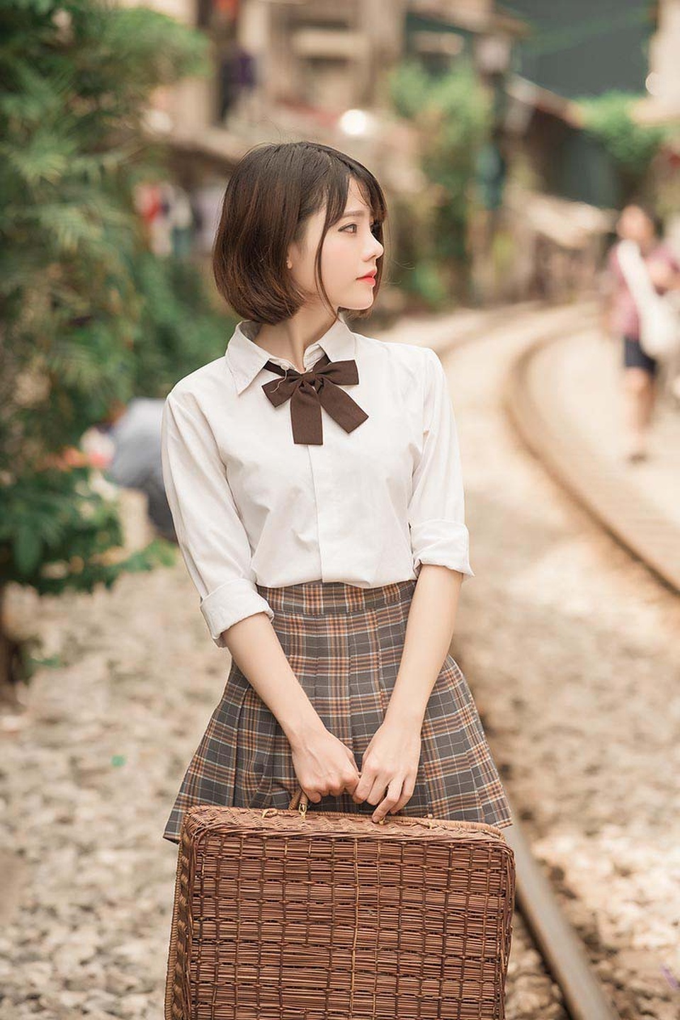 Nữ sinh tóc ngắn xinh như búp bê của trường ĐH Ngoại thương - 8 Nữ sinh tóc ngắn xinh như búp bê của trường ĐH Ngoại thương - 8