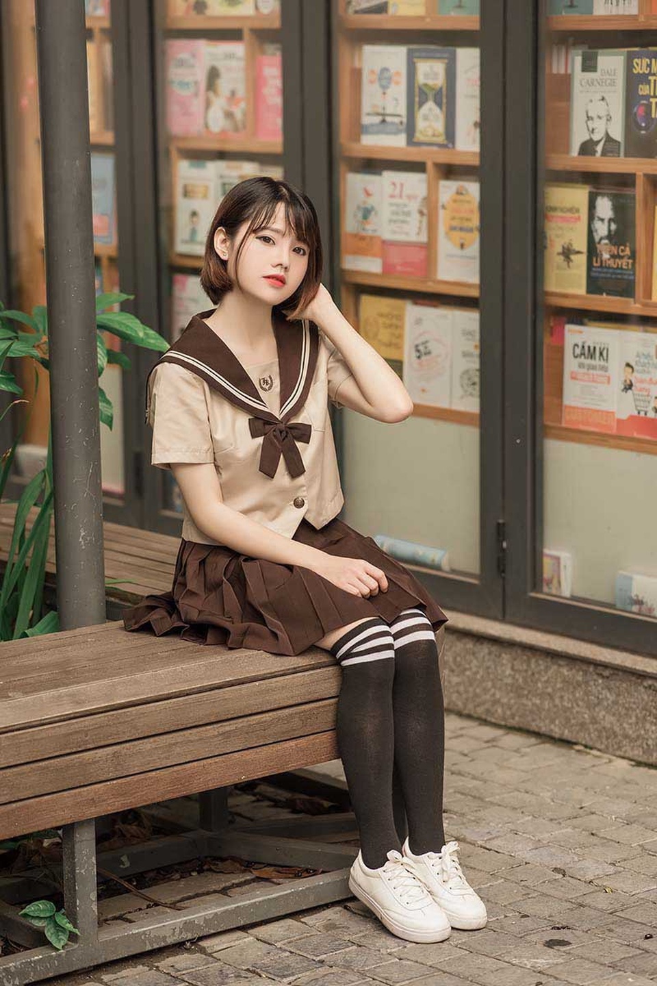 Nữ sinh tóc ngắn xinh như búp bê của trường ĐH Ngoại thương - 1 Trải qua những năm tháng sinh viên đầy ý nghĩa ở một ngôi trường danh tiếng trên đất Thủ đô, Ngọc Tuyết đặt ra cho bản thân những dự định, mục tiêu và cố gắng hoàn thành. Cô luôn kỳ vọng sẽ đạt kết quả tốt trong học tập đồng thời dành thời gian tham gia các hoạt động ngoại khóa để nâng cao các kỹ năng mềm.