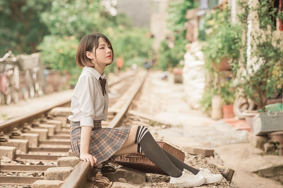 Nữ sinh tóc ngắn xinh như búp bê của trường ĐH Ngoại thương - 7 Cùng ngắm nhìn thêm một số hình ảnh của “Búp bê” Đại học Ngoại thương Tăng Thị Ngọc Tuyết.