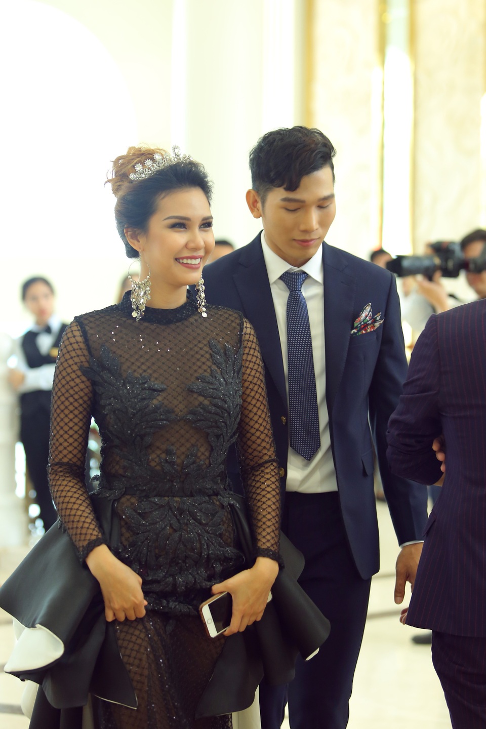 Hoa hậu Trái đất Angelia Ong đến Việt Nam tìm ứng viên thi Miss Earth 2018 - 9 Hoa hậu Angelia Ong luôn thường trực nụ cười tươi tắn trên môi.
