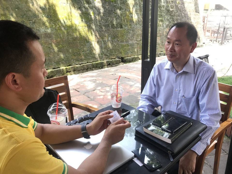 Chính phủ Trí tuệ nhân tạo sẽ tạo ra bước ngoặt lớn cho Việt Nam - 1
Ông Nguyễn Anh Tuấn trả lời phỏng vấn của phóng viên Dân trí. Ảnh: Nguyễn Nguyễn