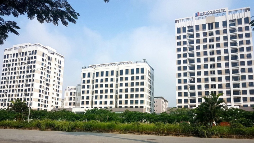 MIKGroup trao giấy chứng nhận quyền sở hữu nhà ở cho cư dân Valencia Garden - 2 MIKGroup trao giấy chứng nhận quyền sở hữu nhà ở cho cư dân Valencia Garden - 2