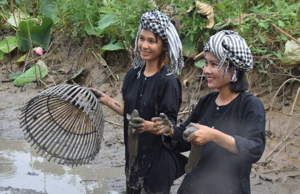 Một ngày lênh đênh Tràm Chim, ngắm chim, mò cua bắt cá - 9 Một ngày lênh đênh Tràm Chim, ngắm chim, mò cua bắt cá - 9