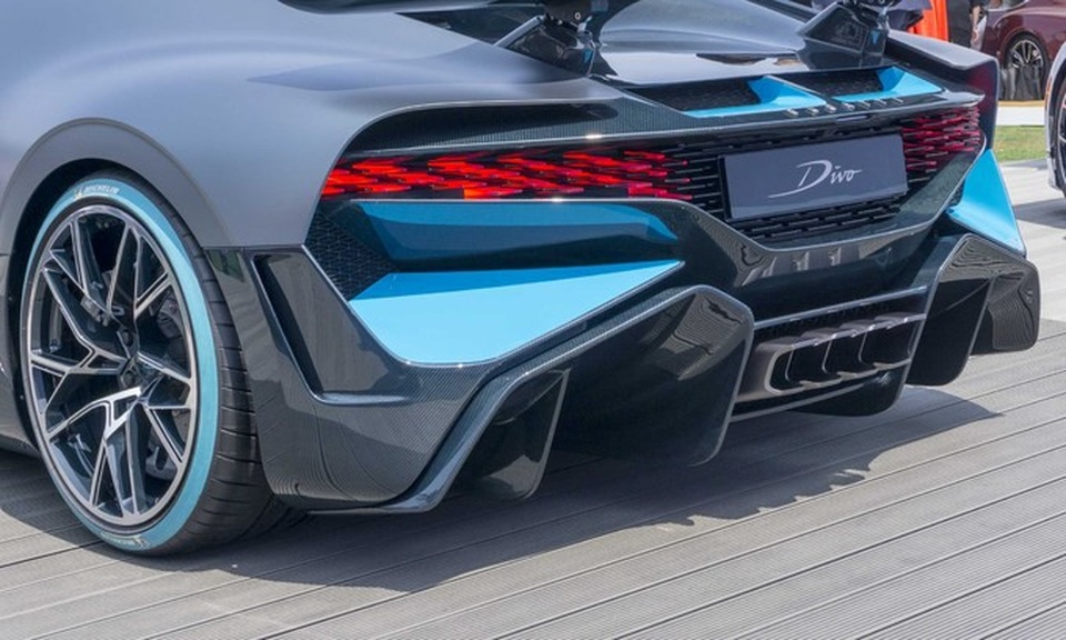 Bugatti Divo - Chưa ra "sạp" đã cháy hàng - 6 Bugatti Divo - Chưa ra "sạp" đã cháy hàng - 6