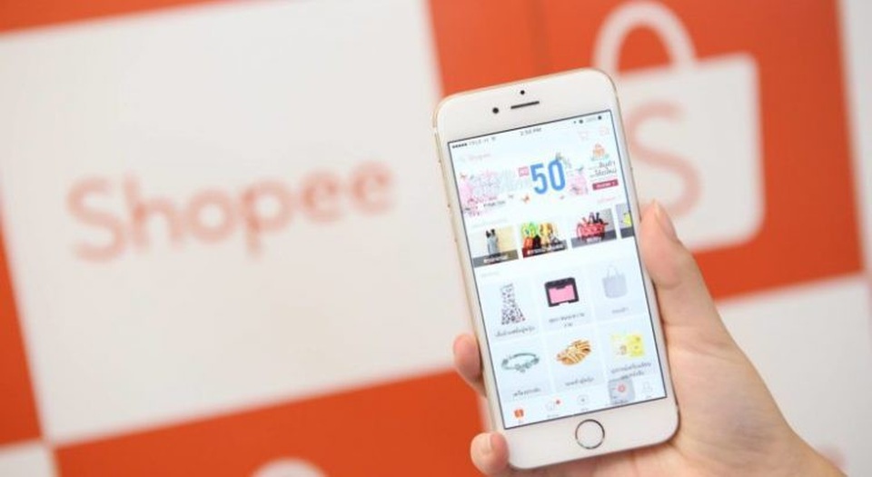 Cuộc chơi về giá của thương mại điện tử - 1 Giới trẻ Việt ngày càng chuộng mua sắm online trên thương mại điện tử