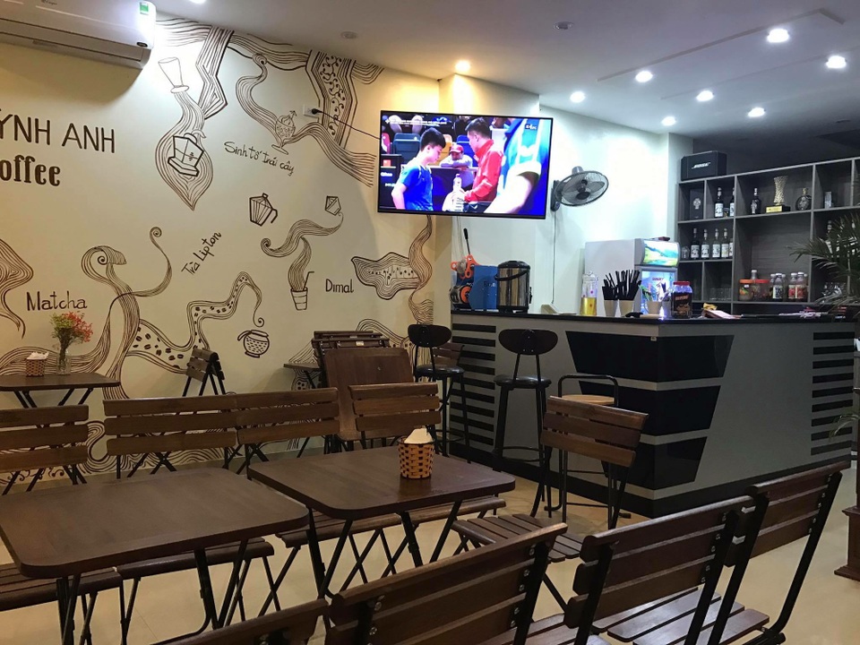 Trước trận đấu với tuyển Hàn Quốc: Nhiều nhà hàng, quán cà phê đã "kín khách" đặt bàn - 3 Các quán cà phê cũng sẵn sàng